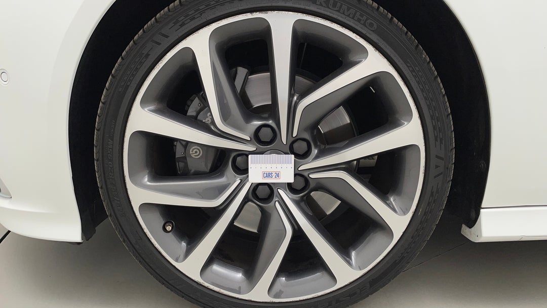 Wheels Rim Front LHS Gutter Rash