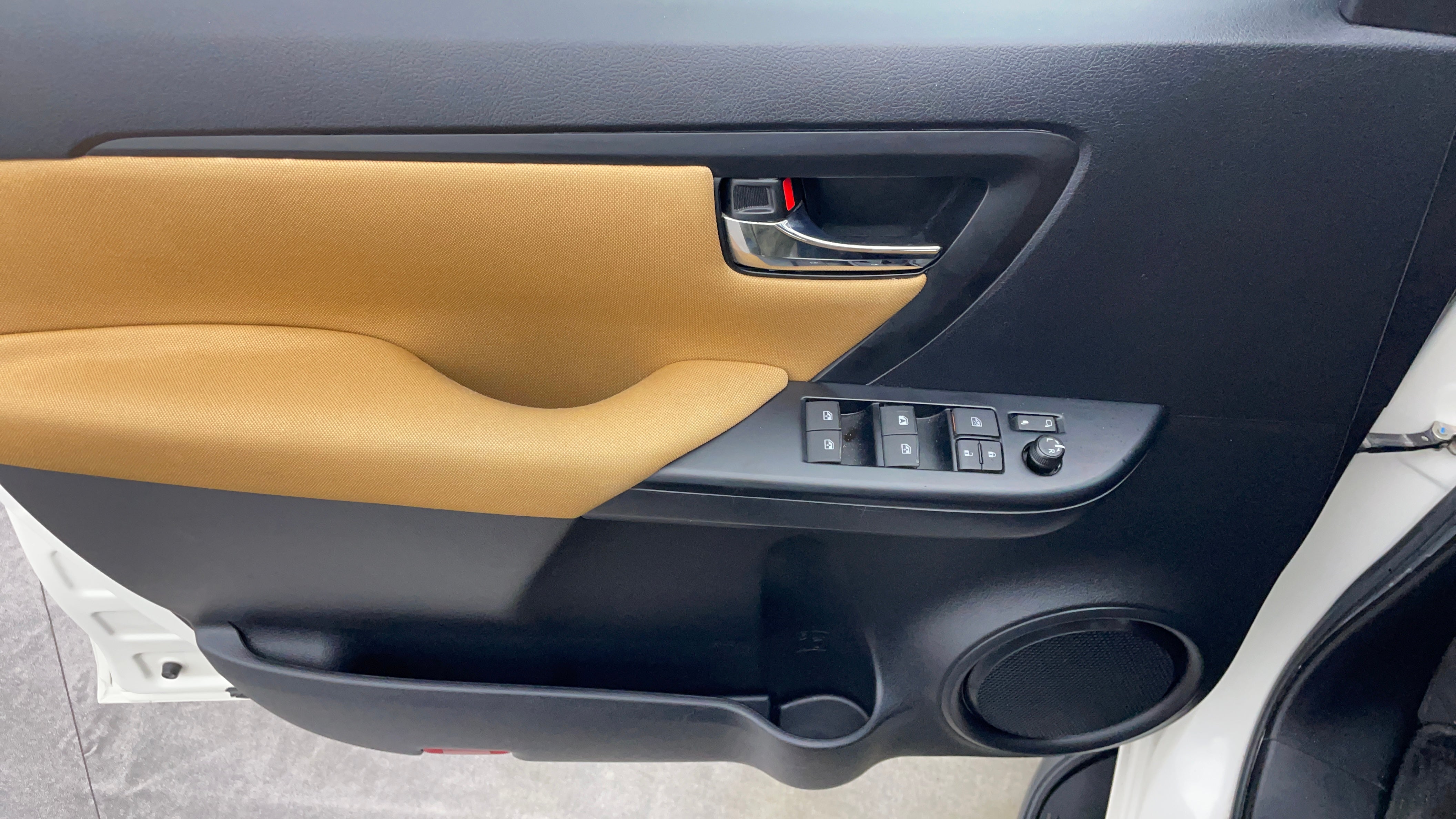 Toyota Fortuner-Driver Side Door Panels Controls