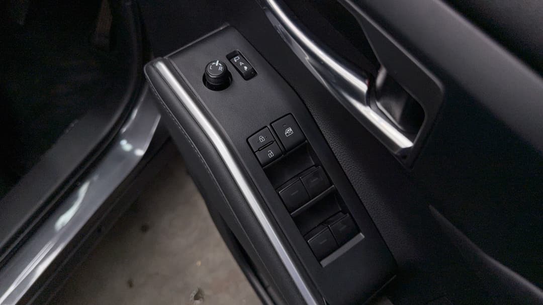 2022 Toyota Kluger Gxl Hybrid AWD, Automatic, 43418 km, Drivers Side Door Panel Controls