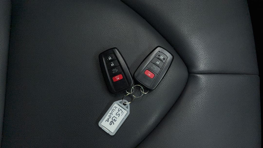 2022 Toyota Kluger Gxl Hybrid AWD, Automatic, 43418 km, Key Close-up