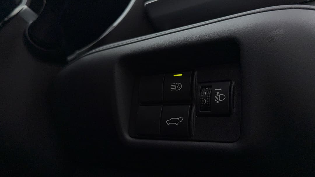 2022 Toyota Kluger Gxl Hybrid AWD, Automatic, 43418 km, Utility Switches/Buttons
