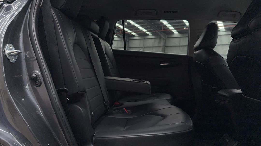 2022 Toyota Kluger Gxl Hybrid AWD, Automatic, 43418 km, Right Side Rear Door Cabin View