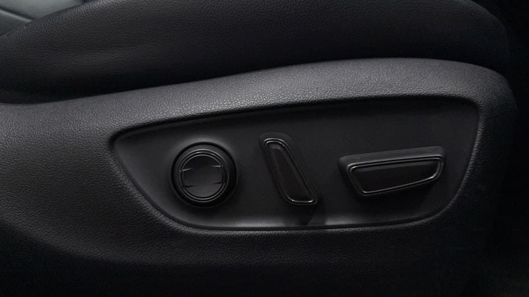 2022 Toyota Kluger Gxl Hybrid AWD, Automatic, 43418 km, Drivers Side Adjustment Panel