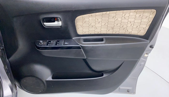 2018 Maruti Wagon R 1.0 VXI, Petrol, Manual, 55,842 km, Driver Side Door Panels Control