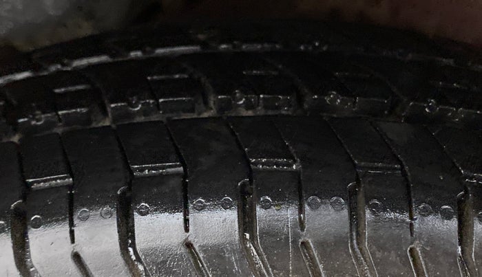 2012 Hyundai i10 MAGNA 1.1 IRDE2, Petrol, Manual, 57,637 km, Left Rear Tyre Tread