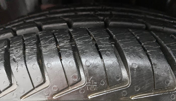 2018 Datsun Redi Go 1.0 S AT, Petrol, Automatic, 15,071 km, Left Front Tyre Tread