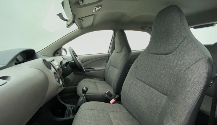 2011 Toyota Etios Liva G, Petrol, Manual, 78,193 km, Right Side Front Door Cabin