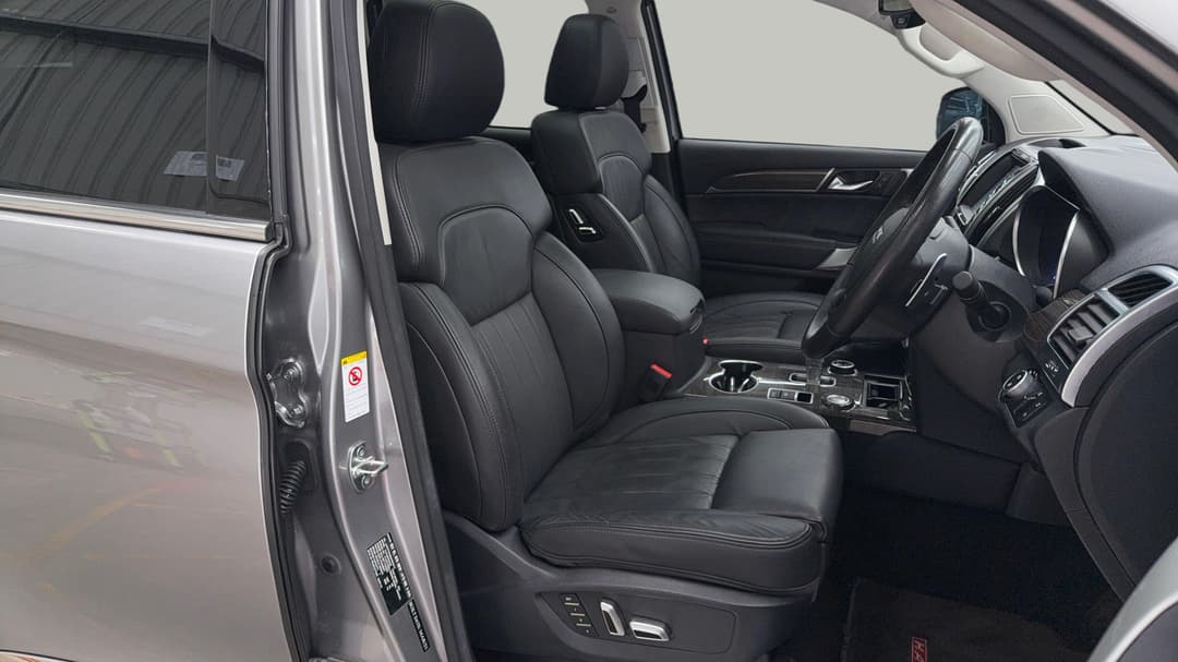 2021 Haval H9 Ultra, Automatic, 68689 km, Right Side Front Door Cabin View
