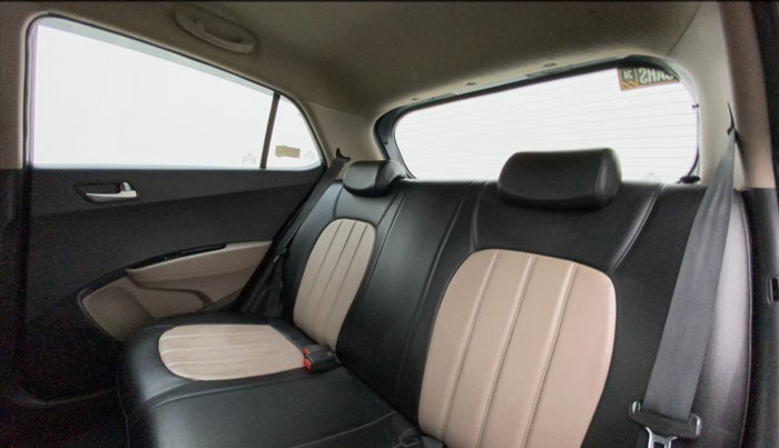 2019 Hyundai Grand i10 ASTA 1.2 KAPPA VTVT, Petrol, Manual, 68,572 km, Right Side Rear Door Cabin