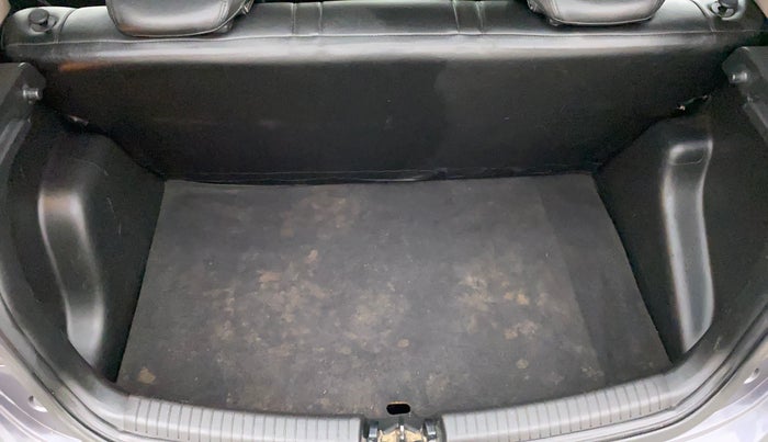 2019 Hyundai Grand i10 ASTA 1.2 KAPPA VTVT, Petrol, Manual, 68,572 km, Dicky (Boot door) - Parcel tray missing