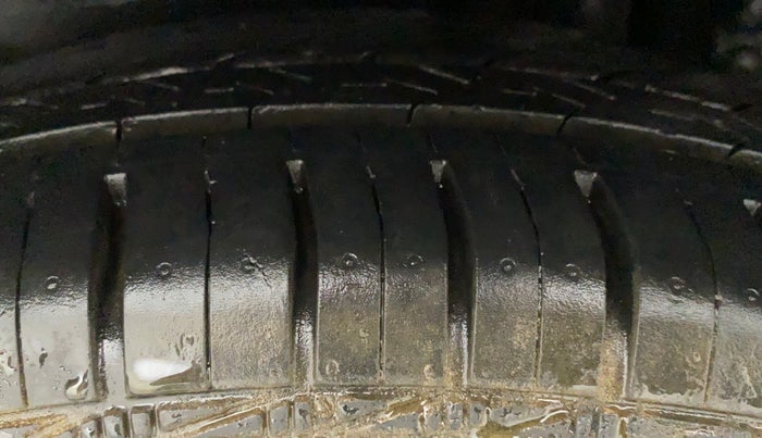 2012 Maruti Swift Dzire VXI, Petrol, Manual, 21,338 km, Left Rear Tyre Tread