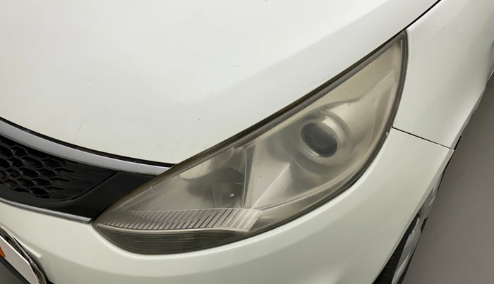 2016 Tata Zest XM PETROL, Petrol, Manual, 87,897 km, Left headlight - Faded