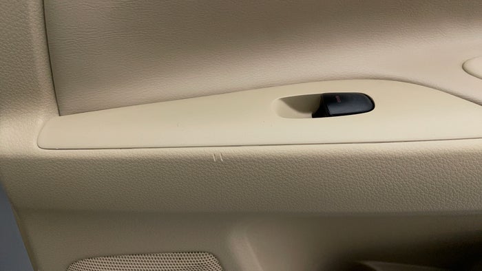 NISSAN ALTIMA-Door RHS Rear Scratched
