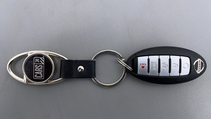 NISSAN ALTIMA-Key Close-up