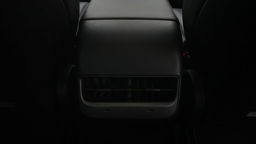 2021 Tesla Model 3 Standard Range Rwd, Automatic, 66984 km, Rear A/C Vent