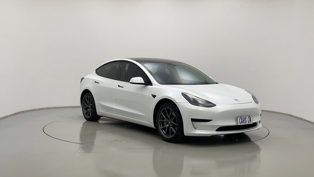 2021 Tesla Model 3 Standard Range Rwd, Automatic, 66984 km, Right Front Diagonal (45- Degree) View