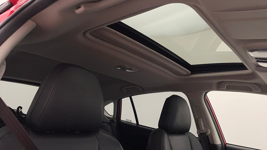 Interior Sunroof/Moonroof
