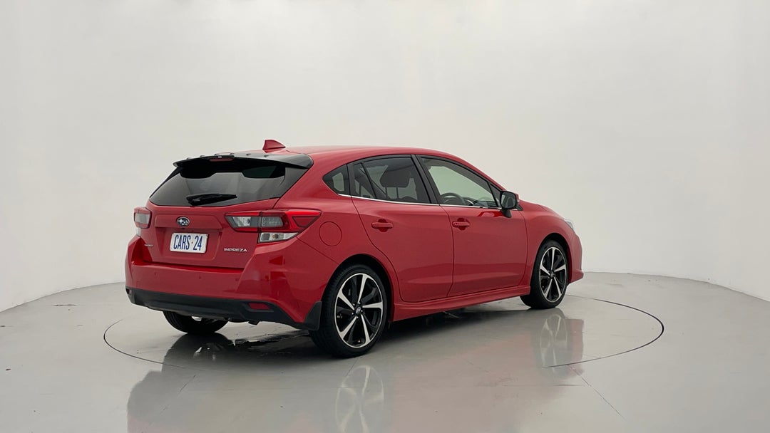 Right Back Diagonal (45- Degree) View