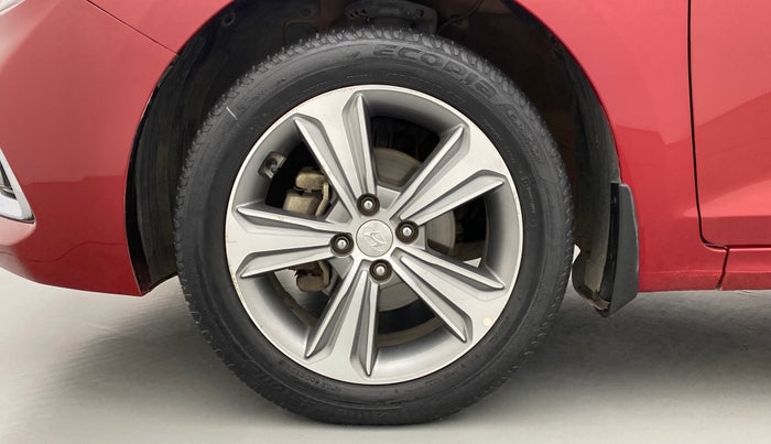 2018 Hyundai Verna 1.6 SX VTVT (O), Petrol, Manual, 60,452 km, Left Front Wheel