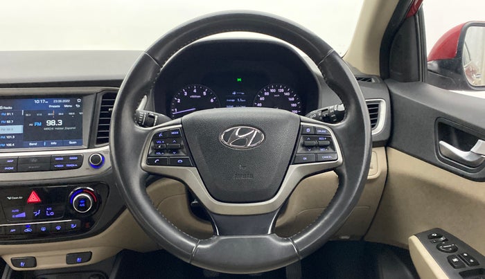 2018 Hyundai Verna 1.6 SX VTVT (O), Petrol, Manual, 60,452 km, Steering Wheel Close Up