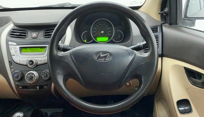 2017 Hyundai Eon MAGNA +, Petrol, Manual, 71,979 km, Steering Wheel Close Up