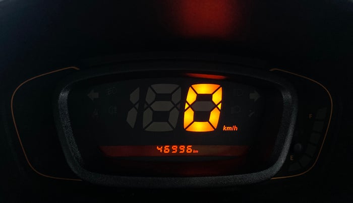 2017 Renault Kwid 1.0 RXT Opt, Petrol, Manual, 47,377 km, Odometer Image
