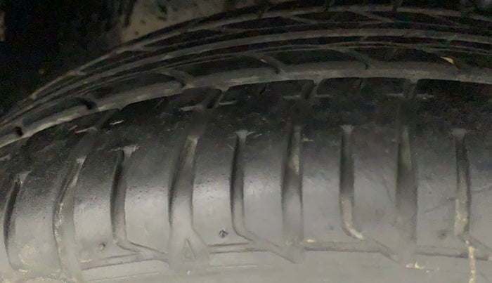 2022 Tata Tiago XZ PLUS CNG, CNG, Manual, 24,768 km, Right Front Tyre Tread