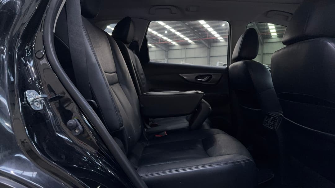 2016 Nissan X-trail Ti (4x4), Automatic, 135549 km, Right Side Rear Door Cabin View