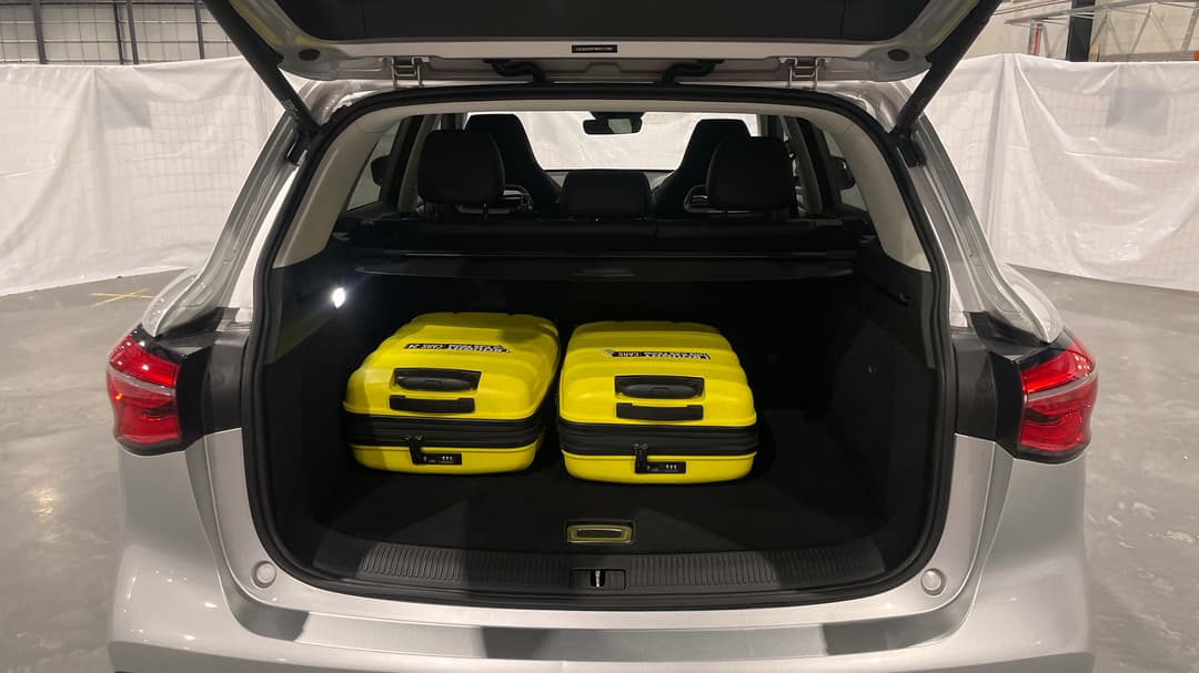 2022 MG HS +ev Phev Essence, Automatic, 49182 km, Boot Inside View with Luggage