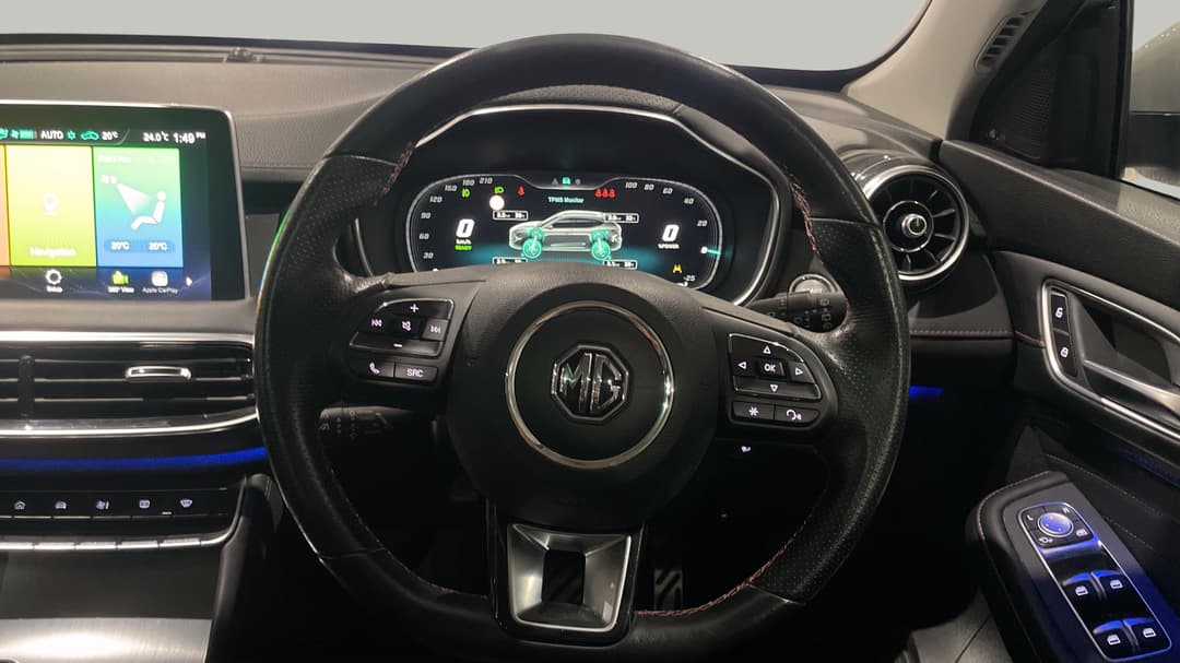 2022 MG HS +ev Phev Essence, Automatic, 49182 km, Steering Wheel Close-up
