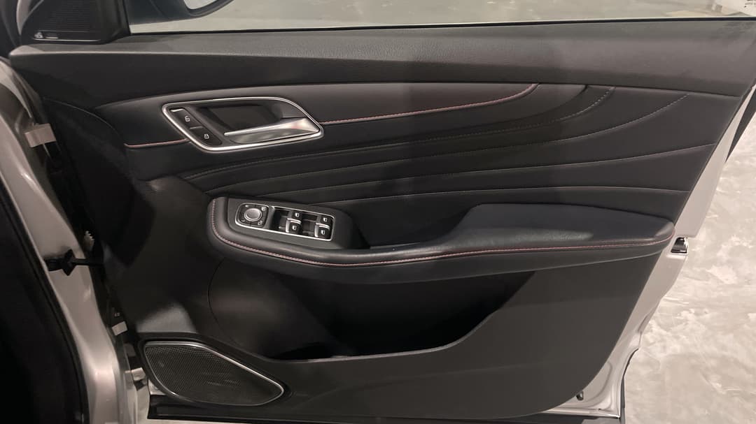 2022 MG HS +ev Phev Essence, Automatic, 49182 km, Speaker View