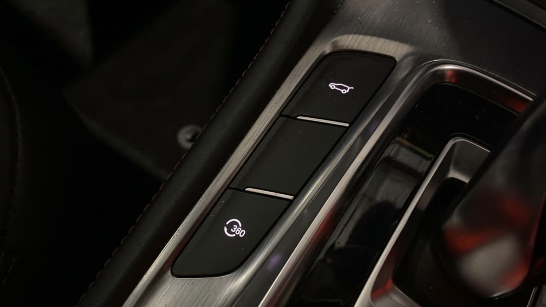 2022 MG HS +ev Phev Essence, Automatic, 49182 km, Utility Switches/Buttons