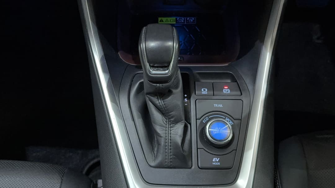 2024 Toyota RAV4 Cruiser (AWD) Hybrid, Automatic, 10541 km, Gear Lever 