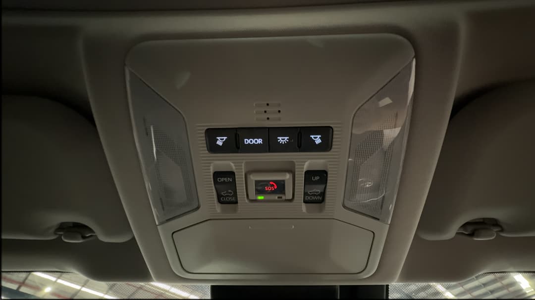 2024 Toyota RAV4 Cruiser (AWD) Hybrid, Automatic, 10541 km, On-Roof Controls/Sunglass holder
