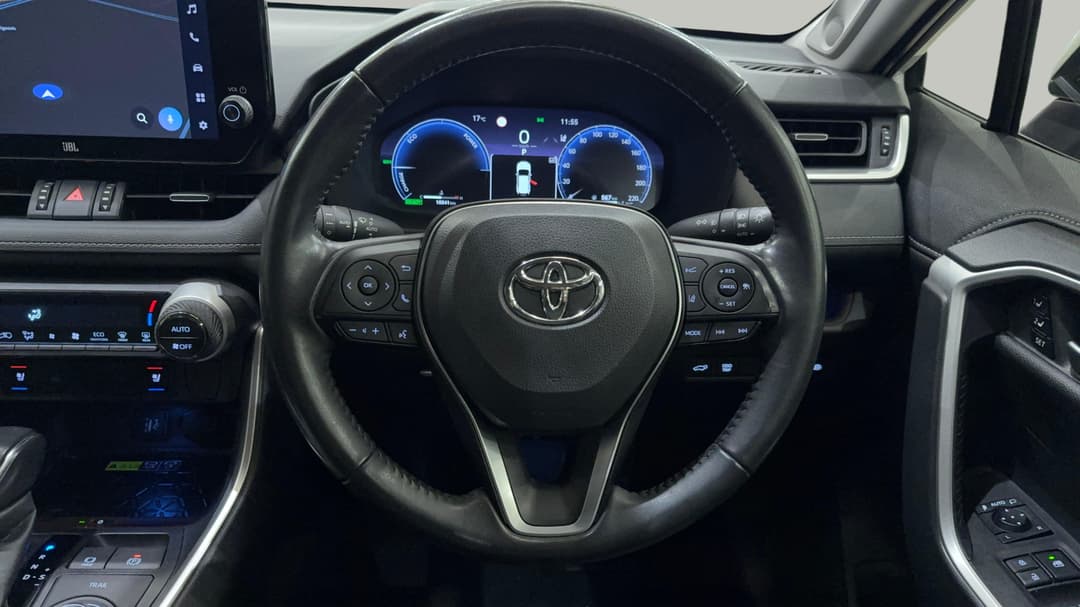 2024 Toyota RAV4 Cruiser (AWD) Hybrid, Automatic, 10541 km, Steering Wheel Close-up