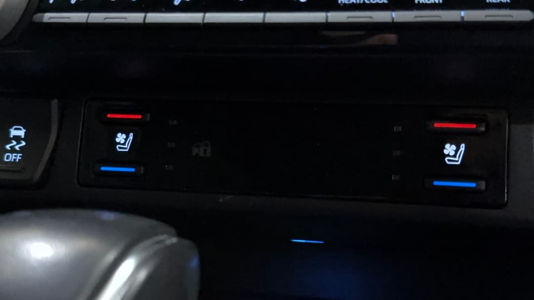 2024 Toyota RAV4 Cruiser (AWD) Hybrid, Automatic, 10541 km, Ventilated Seats