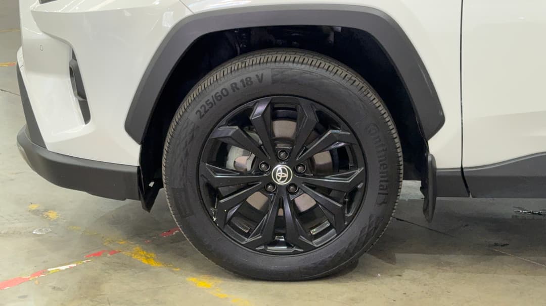 2024 Toyota RAV4 Cruiser (AWD) Hybrid, Automatic, 10541 km, Left Front Wheel