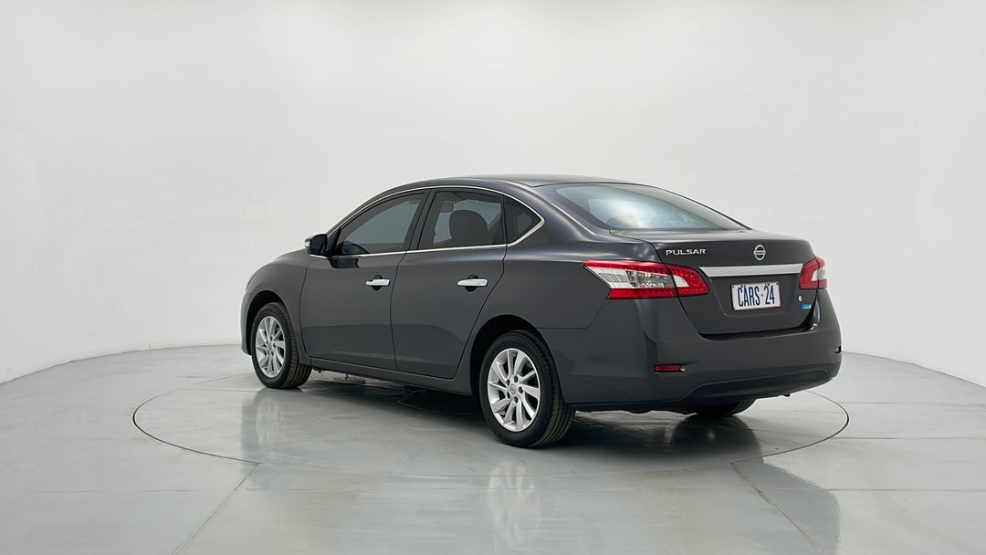 Left Back Diagonal (45- Degree) View