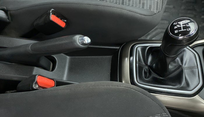 2017 Maruti IGNIS DELTA 1.2, Petrol, Manual, 36,736 km, Gear Lever
