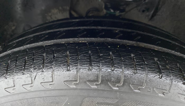 2017 Maruti IGNIS DELTA 1.2, Petrol, Manual, 36,736 km, Left Front Tyre Tread