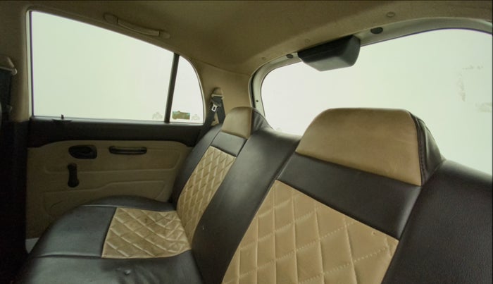 2013 Hyundai Santro Xing GL, CNG, Manual, 63,686 km, Right Side Rear Door Cabin