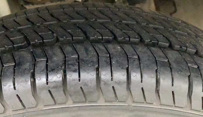 2013 Hyundai Santro Xing GL, CNG, Manual, 63,686 km, Right Rear Tyre Tread