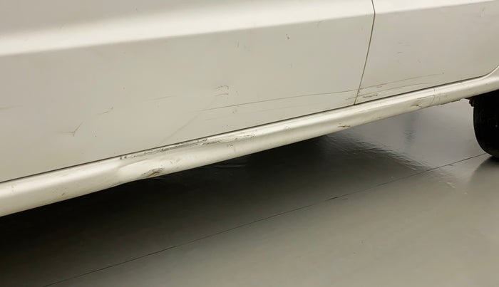 2013 Hyundai Santro Xing GL, CNG, Manual, 63,686 km, Left running board - Slightly dented