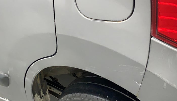 2017 Maruti Wagon R 1.0 LXI CNG, CNG, Manual, 68,494 km, Left quarter panel - Slightly dented