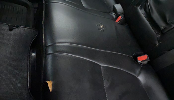 2016 Hyundai Creta 1.6 SX PLUS VTVT, Petrol, Manual, 52,949 km, Second-row left seat - Cover slightly torn