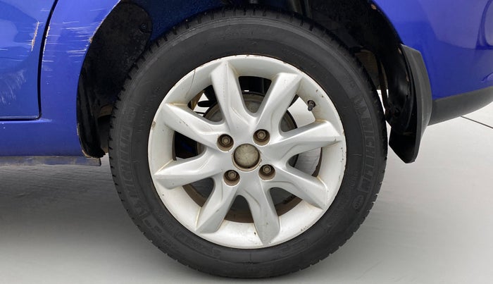 2014 Tata Zest XT PETROL, Petrol, Manual, 1,19,817 km, Left Rear Wheel