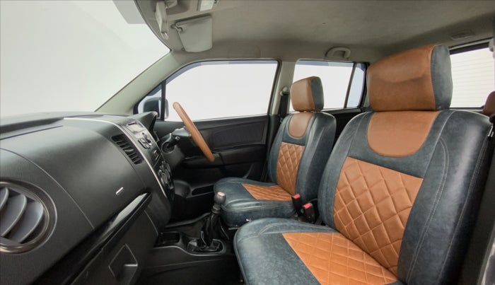 2014 Maruti Wagon R Stingray VXI, Petrol, Manual, 56,743 km, Right Side Front Door Cabin