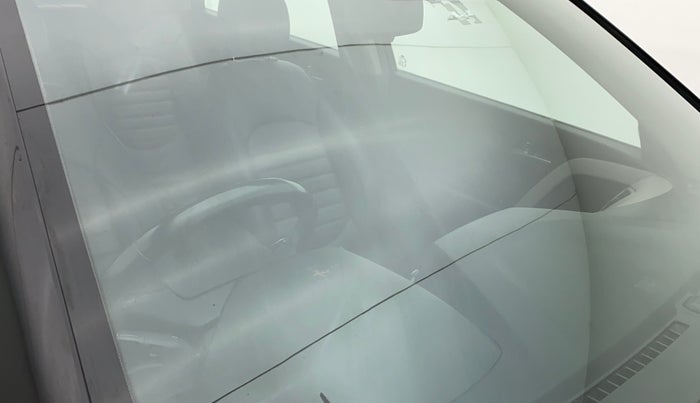 2019 Hyundai Creta SX AT 1.6 PETROL, Petrol, Automatic, 26,003 km, Front windshield - Minor spot on windshield