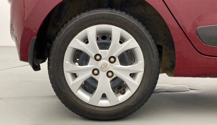 2015 Hyundai Grand i10 SPORTZ 1.2 KAPPA VTVT, Petrol, Manual, 44,816 km, Right Rear Wheel