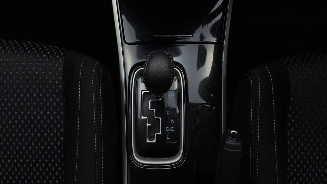 2018 Mitsubishi Outlander Es Adas 5 Seat (2wd), Automatic, 68727 km, Gear Lever 